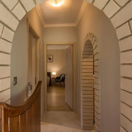 Holiday home 101 Agard,toeroek Balint Utca 101