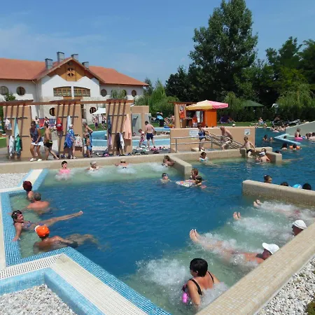 101 Agard,toeroek Balint Utca 101 Holiday home Gardony